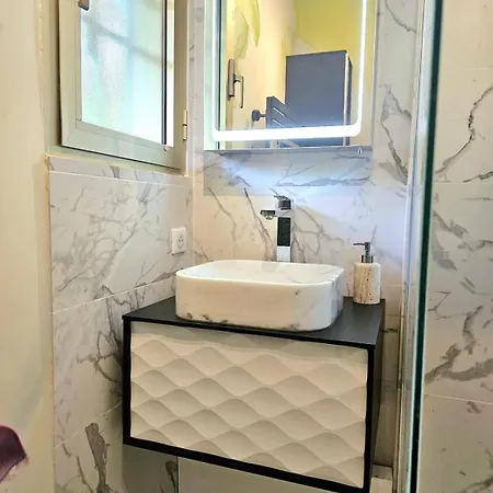 Cosy Short-term In Daire Cannes